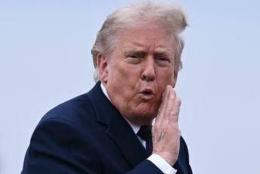 Iran-Usa, Trump: "Voglio incontrare Khamenei, andremo d'accordo" Iran-Usa, Trump: "Voglio incontrare Khamenei, andremo d'accordo"