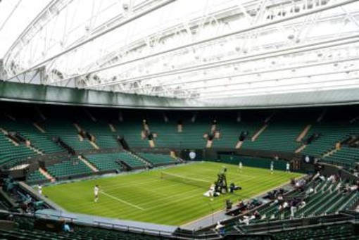 Wimbledon, Sinner e Djokovic si allenano sul campo centrale Wimbledon, Sinner e Djokovic si allenano sul campo centrale