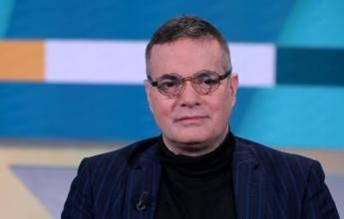 Klaus Davi, malore nella notte a Roma: "Forte affaticamento fisico" Klaus Davi, malore nella notte a Roma: "Forte affaticamento fisico"