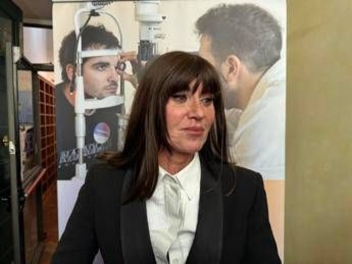 Bernini: "A studenti fragili visite oculistiche e occhiali gratuiti"