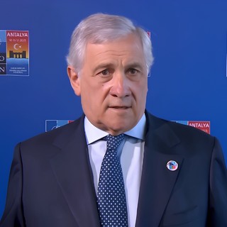 Tajani al vertice Nato “La Russia non vuole accelerare sulla pace”