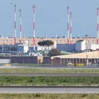 Maltempo a Roma, voli dirottati e ritardi all'aeroporto di Fiumicino