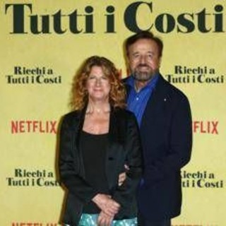 Ascolti tv, il film 'Ricchi a tutti i costi' su Canale 5 vince con 1,6 milioni di telespettatori, bene gli Europei di Atletica Ascolti tv, il film 'Ricchi a tutti i costi' su Canale 5 vince con 1,6 milioni di telespettatori, bene gli Europei di Atletica