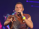 Chris Martin a sorpresa in un pub di provincia improvvisa concerto: fan scatenati