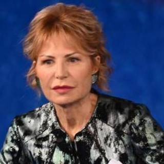 Lilli Gruber, l'incendio a Davos e l'emergenza: "Sono fuggita nella neve" Lilli Gruber, l'incendio a Davos e l'emergenza: "Sono fuggita nella neve"