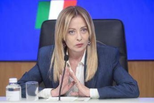 Forum Cernobbio, il sondaggio promuove il governo Meloni e boccia l'opposizione Forum Cernobbio, il sondaggio promuove il governo Meloni e boccia l'opposizione
