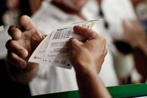 Superenalotto, numeri e combinazione vincente 31 ottobre Superenalotto, numeri e combinazione vincente 31 ottobre