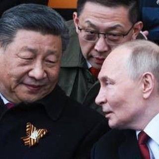 Iran, colloquio telefonico Putin-Xi: per leader cinese &quot;urgente cessate il fuoco&quot;