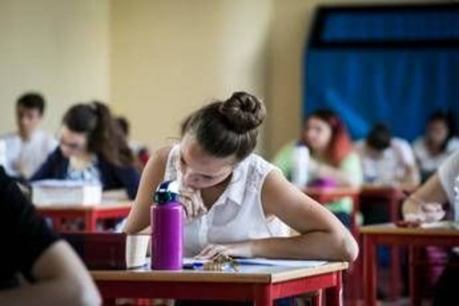 100 giorni alla Maturità 2026, com'è nata la tradizione di festeggiare il countdown
