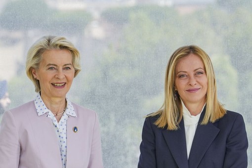 Ue, Meloni a von der Leyen “Estendere all’energia la deroga al Patto di Stabilità” Ue, Meloni a von der Leyen “Estendere all’energia la deroga al Patto di Stabilità”