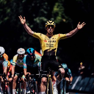 Tripletta di Brennan alla Vuelta, Mas sempre in maglia rossa