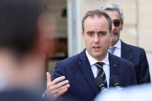 Proteste in Francia, Lecornu: "Violenze iniziate da subito, modalità senza precedenti"