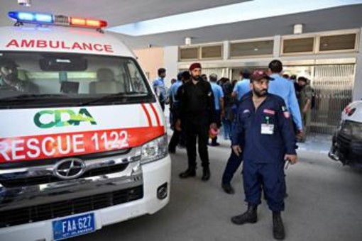 Pakistan, incendio in un ospedale di Islamabad: morti almeno 14 neonati Pakistan, incendio in un ospedale di Islamabad: morti almeno 14 neonati