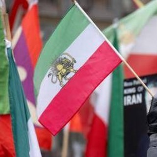 Iran, tv di Stato mostra migliaia a Teheran a sostegno del regime. Ong: saliti a 572 i morti per le proteste