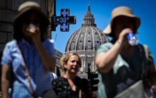Ondate di caldo come &quot;killer silenziosi&quot;, cresce la crisi in Europa: l'allarme