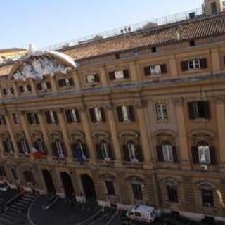 Manovra, dalla Cgil a Confindustria: ecco i punti deboli per sindacati e imprese Manovra, dalla Cgil a Confindustria: ecco i punti deboli per sindacati e imprese