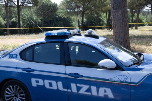 Attentato dinamitardo a esercizio commerciale, blitz Polizia di Stato a Ostia
