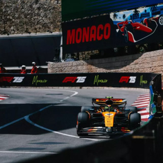 Norris in pole a Monaco su Leclerc e Piastri, Hamilton 4°