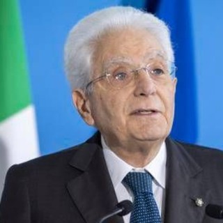 Ue, Mattarella: "Carenza di un'azione comune adeguata indebolisce tutti, non possiamo permettercelo" Ue, Mattarella: "Carenza di un'azione comune adeguata indebolisce tutti, non possiamo permettercelo"
