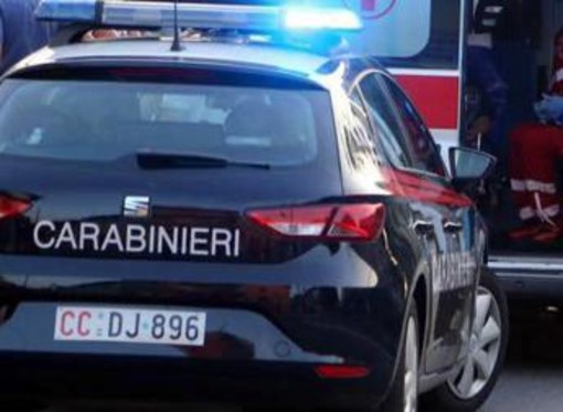 Uccide a colpi di fucile la moglie e il figlio, tragedia familiare a Camaiore Uccide a colpi di fucile la moglie e il figlio, tragedia familiare a Camaiore
