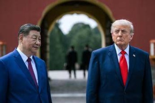 Dalla bomba agli algoritmi: perché Trump e Xi cercano regole per la corsa all’AI Dalla bomba agli algoritmi: perché Trump e Xi cercano regole per la corsa all’AI