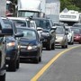Prove generali di esodo estivo, traffico sulle strade nel weekend: scatta il bollino rosso