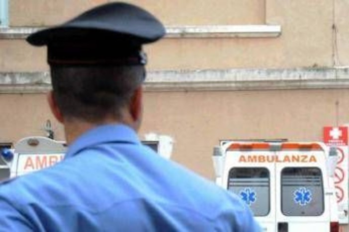 Arezzo, tragedia all'asilo nido: bimbo muore mentre gioca all'aperto Arezzo, tragedia all'asilo nido: bimbo muore mentre gioca all'aperto