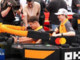 Formula 1, piloti in pista con macchine di... Lego. E pezzi di McLaren volano via - Video