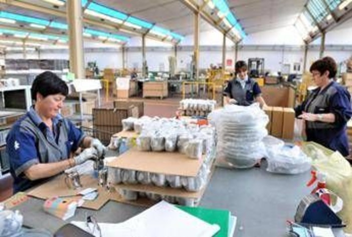 Lavoro, Istat: "In terzo trimestre cala disoccupazione al 6,1% ma tasso inattività sale al 33,3%"