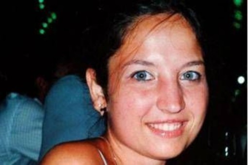 Garlasco, lavoro finito per i periti: depositate relazioni su impronte e Dna Garlasco, lavoro finito per i periti: depositate relazioni su impronte e Dna