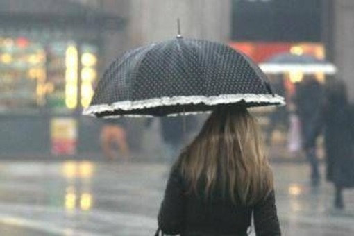 Sole e meno caldo sull'Italia, la pioggia resiste al Sud: le previsioni meteo Sole e meno caldo sull'Italia, la pioggia resiste al Sud: le previsioni meteo