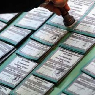 Elezioni Regionali: si vota oggi in Campania, Puglia e Veneto Elezioni Regionali: si vota oggi in Campania, Puglia e Veneto