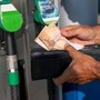 Carburanti, torna l’accisa piena: il diesel aumenta di 6 centesimi Carburanti, torna l’accisa piena: il diesel aumenta di 6 centesimi