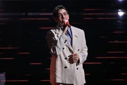 Verissimo, ospite oggi Michele Bravi: il racconto dopo Sanremo 2026