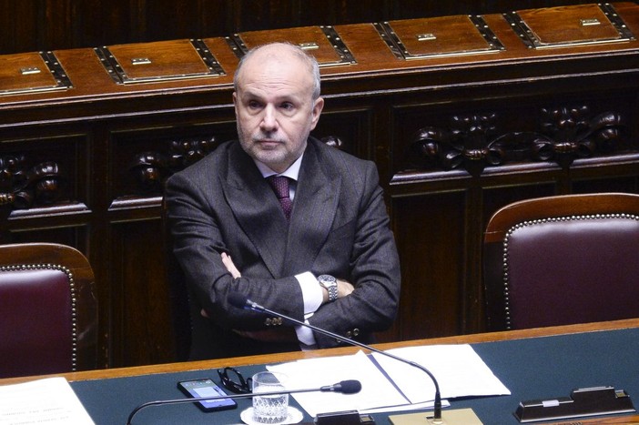 Schillaci “Sulle malattie cardio-cerebrovascolari consolidiamo la prevenzione” Schillaci “Sulle malattie cardio-cerebrovascolari consolidiamo la prevenzione”