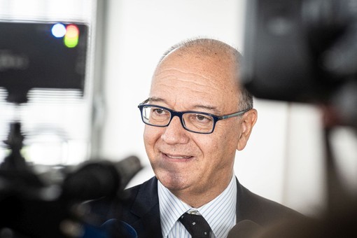 Valditara “Con divieto cellulare a scuola tuteliamo salute giovani”