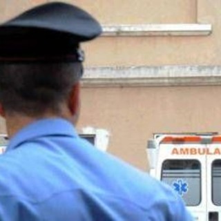 Arezzo, tragedia all'asilo nido: bimbo muore mentre gioca all'aperto Arezzo, tragedia all'asilo nido: bimbo muore mentre gioca all'aperto