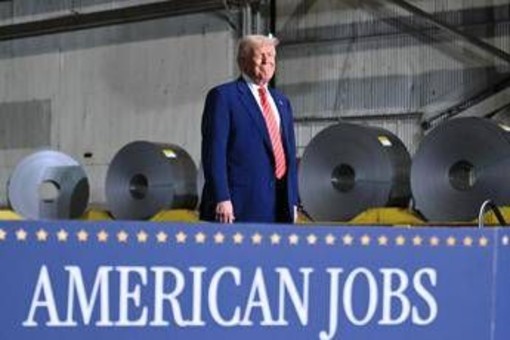 Dazi Trump al 30% per l'Ue, per l'Italia danni fino a 35 miliardi: Sud più colpito