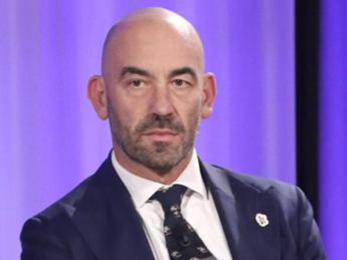 Influenza, Bassetti: "Gennaio pesante per virus e batteri, polmoniti in aumento"