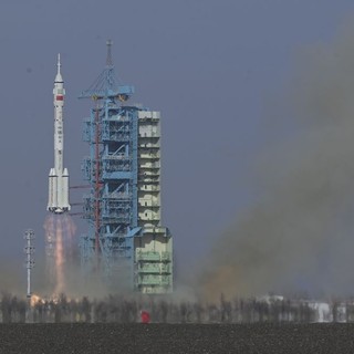 Cina, lanciata la navicella Shenzhou-22