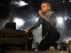 Robbie Williams e lo sfogo sulla malattia dei genitori: &quot;Non sono pronto per questo&quot;