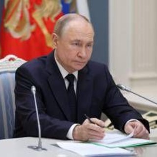 Putin, lo show e il messaggio: "Ecco le super armi della Russia" Putin, lo show e il messaggio: "Ecco le super armi della Russia"