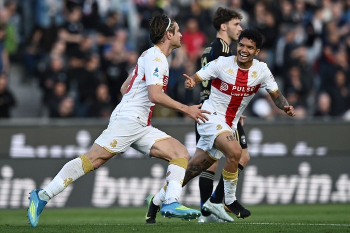 Il Genoa vince in rimonta 2-1 a Pisa e vede la salvezza