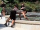 Temperature roventi in Italia, oggi bollino rosso in 20 città per il caldo