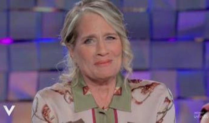 Heather Parisi a Verissimo chiude il 'caso Cuccarini': "L'ho scoperta io, tra noi mai problemi" Heather Parisi a Verissimo chiude il 'caso Cuccarini': "L'ho scoperta io, tra noi mai problemi"