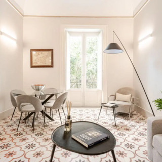 Booking.com: gli italiani scelgono la casa vacanza in soli 10 secondi