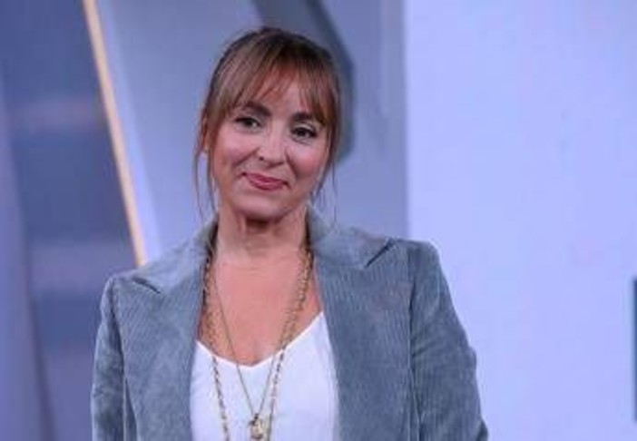 Famiglia nel bosco, Raznovich: &quot;Io cresciuta in un Ashram non giudico chi fa scelte diverse&quot;