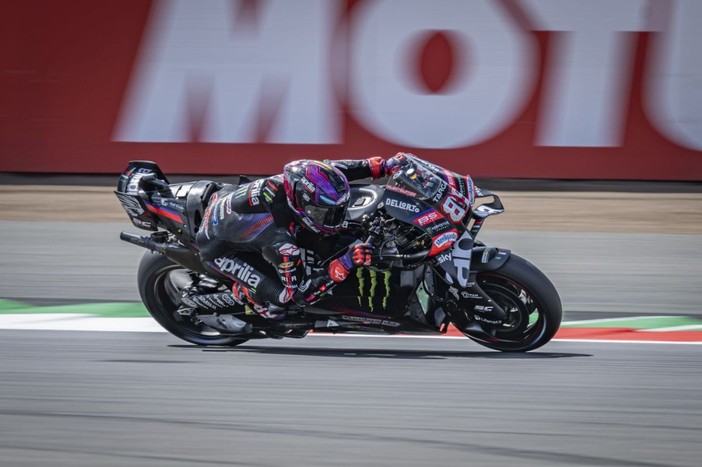 Pole di Jorge Martin a Silverstone, Di Giannantonio 4°, Bezzecchi 5° Pole di Jorge Martin a Silverstone, Di Giannantonio 4°, Bezzecchi 5°