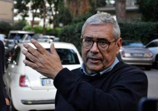 Appalti pilotati in Sicilia, oggi l'interrogatorio di Cuffaro Appalti pilotati in Sicilia, oggi l'interrogatorio di Cuffaro