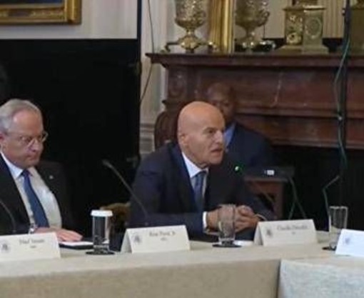 Descalzi: "Eni è pronta a investire in Venezuela e a lavorare con le compagnie Usa"